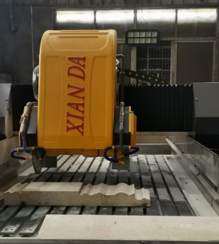 3-osiowa liniowa maszyna do cięcia profili kamiennych 15kw