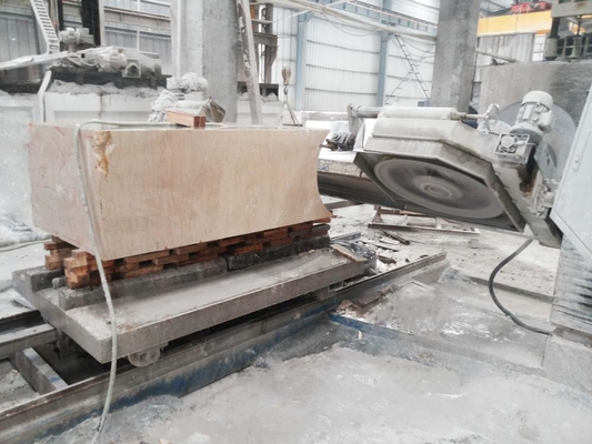 Maszyna do tworzenia profili kolumnowych CNC