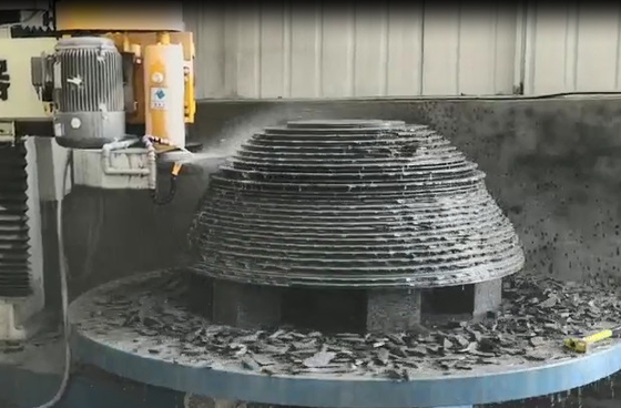 Precyzyjna maszyna do profilowania kolumn metalowych o mocy 12,5 kW / prędkość Niski poziom hałasu