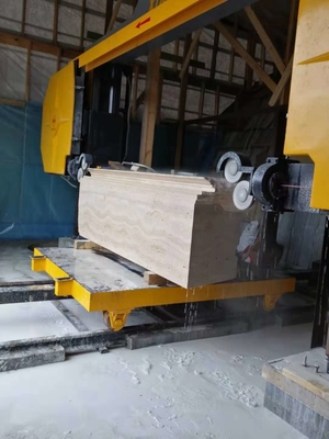 Maszyna do piły diamentowej o szerokości 4 osi Cnc z wysoką wydajnością cięcia