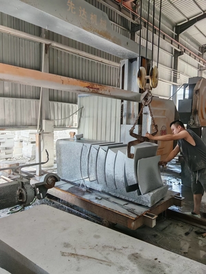Maszyna do piły z diamentowego drutu CNC do kolumnowych płytek kamiennych, liter liczbowych i innych kształtów rozpiętych