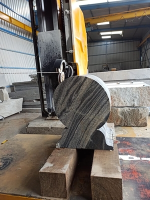 Kompaktna maszyna do cięcia diamentowego drutu CNC 360° Rotacyjna oś do precyzyjnego cięcia materiału