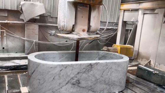 5-osiowy router CNC z 20 kW BT40 Węzeł Prawdziwe 5-osiowe sterowanie równoczesne i hybrydowy projekt stołu do precyzyjnego cięcia kamienia