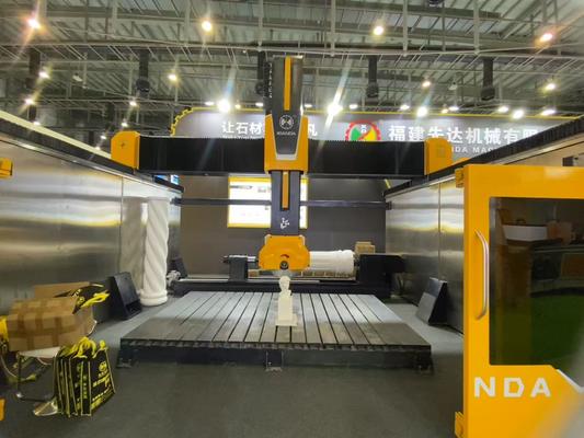 5-osiowy router CNC z 20 kW BT40 Węzeł Prawdziwe 5-osiowe sterowanie równoczesne i hybrydowy projekt stołu do precyzyjnego cięcia kamienia