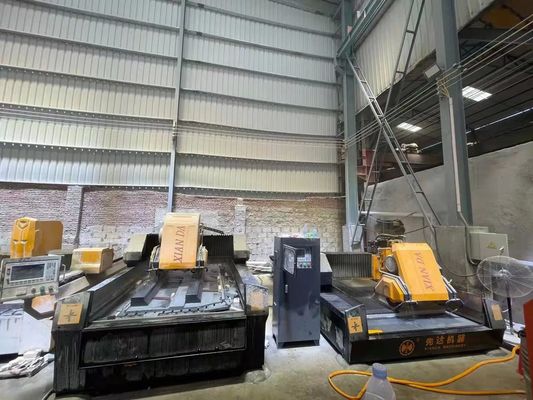 Maszyna do cięcia CNC 3 osi z mocą 220V 15kw silnika głównego i 21,5kw mocy brutto dla barier granitowych