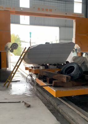 Maszyna do piły z diamentowym drutem CNC z maksymalnym rozmiarem obróbki 3500*3000*1800mm i głównym silnikiem 11kw do cięcia kamienia