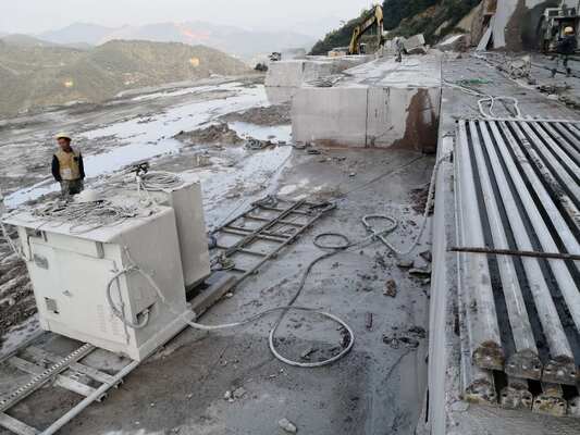 Automatyczna piła diamentowa sterowana CNC do cięcia kamienia o wysokiej precyzji