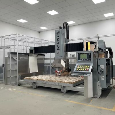 5-osiowa kamieniarka mostowa z włoskim systemem DDX, tarczą 900 mm i dokładnością cięcia ±0,1 mm