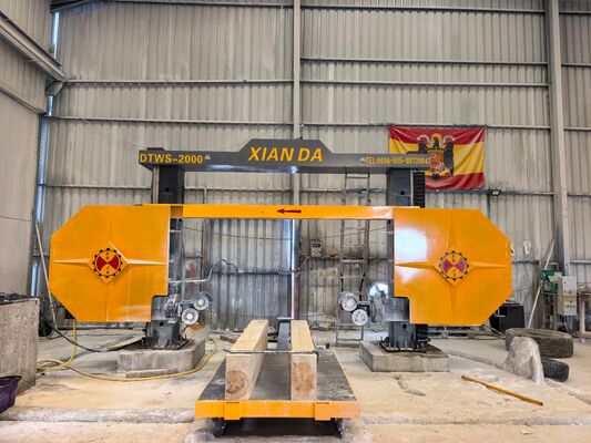 Piła drutowa diamentowa CNC DTWS-2000SA o wysokiej precyzji cięcia i obrocie 360° do profilowania kamienia
