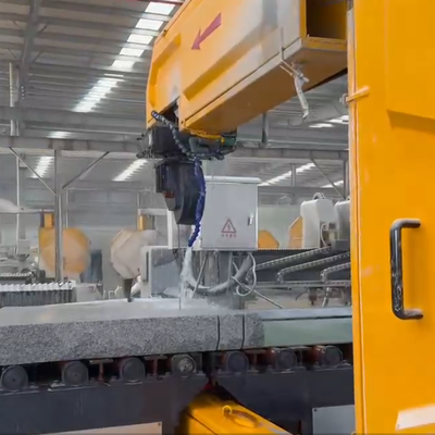 Piła drutowa CNC z diamentem, z obrotnicą A-osiową 360°, z silnikiem głównym z magnesami trwałymi do cięcia kamienia o długości 2300 mm