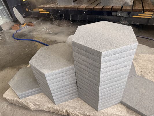 Maszyna do cięcia piły mostkowej CNC o 5 ośach z obrotowym ostrzem 360° do obróbki kamienia o wymiarach 3200x2000 mm