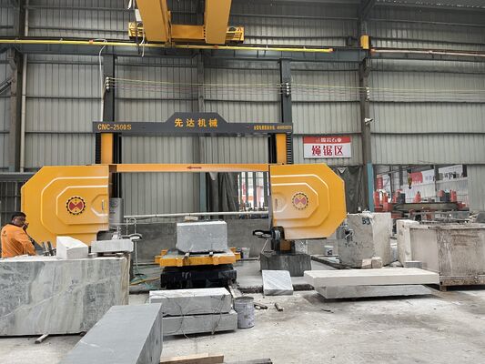 Piła linowa diamentowa CNC z wrzecionem 11 kW, precyzyjnym reduktorem i serwosilnikiem do cięcia kamienia o wymiarach 2500*3000*1500 mm