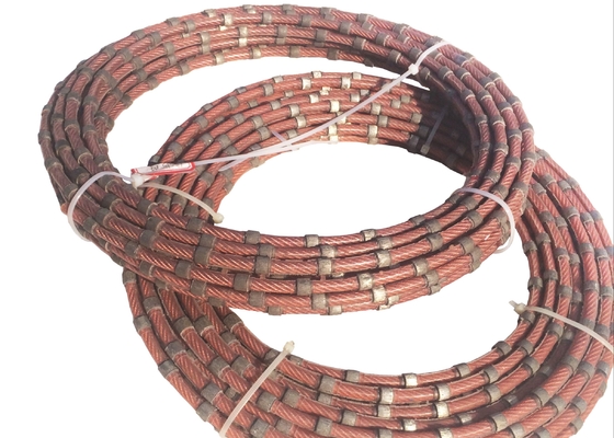 Cięcie kamienia 8,8 mm Diamentowa lina do cięcia marmuru Profilowanie 20-30 m / s