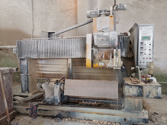 Maszyna do cięcia kolumn CNC Solid 380V 200x3500mm
