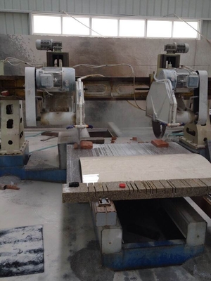Maszyna do cięcia krawędzi 1500 mm z czterema plasterkami do płyty kolumnowej
