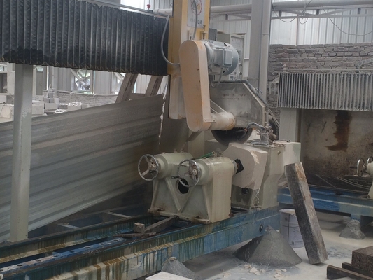 Maszyna do cięcia kamienia tralkowego z pojedynczym filarem 100 mm do 2500 mm Dwie sztuki